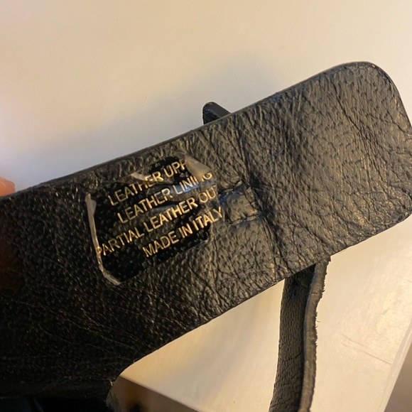 Black leather heels. Made in Italy. Size 8. - Picture 8 of 9